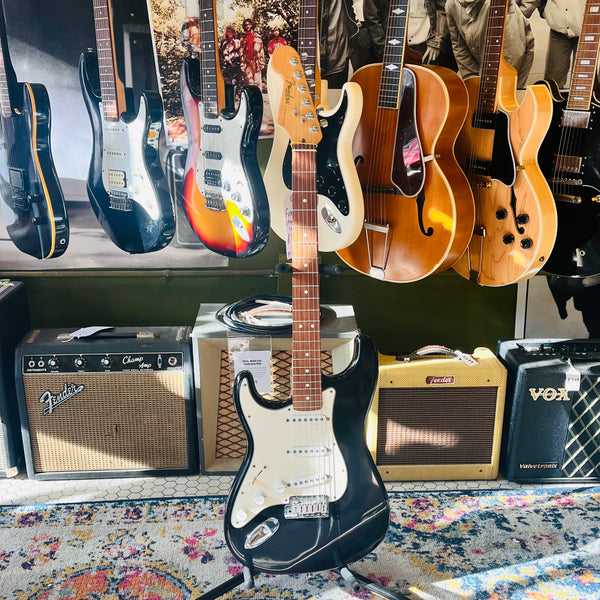 Fender ~ American Standard Stratocaster Left-Handed 2000 - Black Gloss