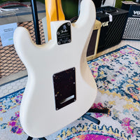 Fender ~ American Professional II Stratocaster 2023 - White Gloss