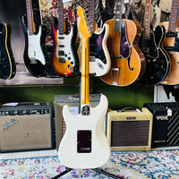 Fender ~ American Professional II Stratocaster 2023 - White Gloss
